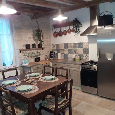 Au Vieux Puit Vila Polisy Exterior foto